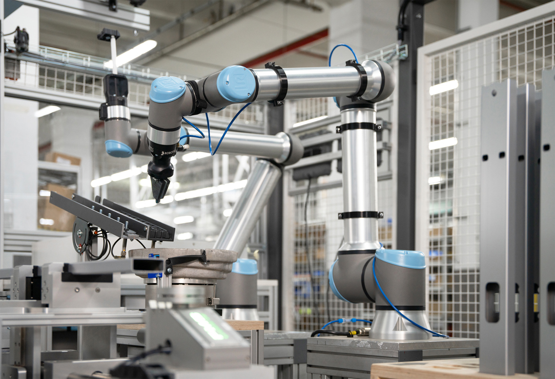 Ur Collaborative Robots UR10e | Buy a collaborative robot arm from Universal Robots